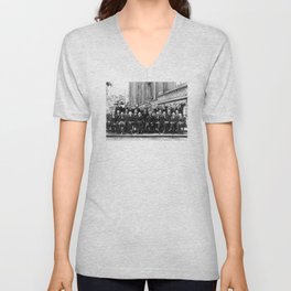 World-Renowned Physicists of 1927 at Solvay Conference V Neck T Shirt