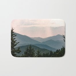 Smoky Mountain Pastel Sunset Badematte